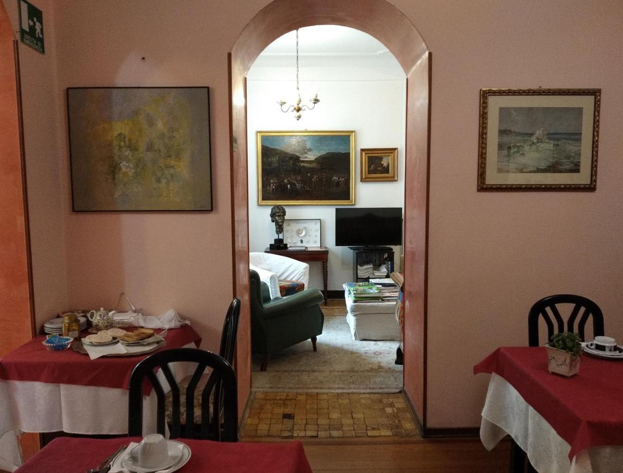 Hotel Lucciola 보르디게라 외부 사진