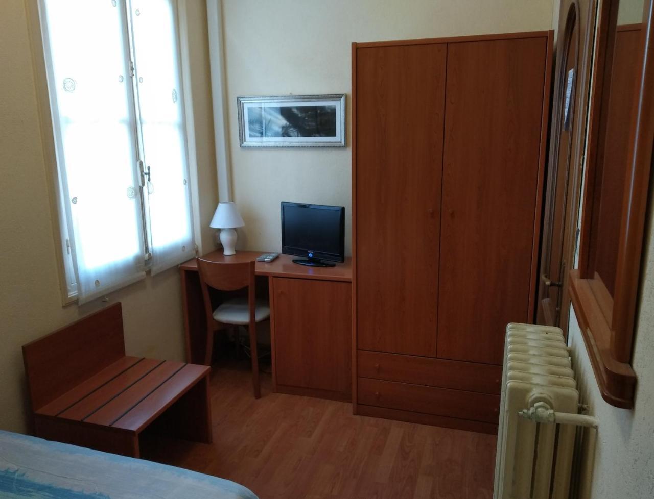 Hotel Lucciola 보르디게라 외부 사진