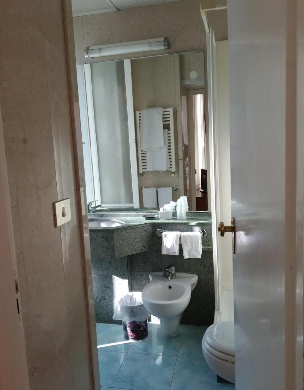 Hotel Lucciola 보르디게라 외부 사진